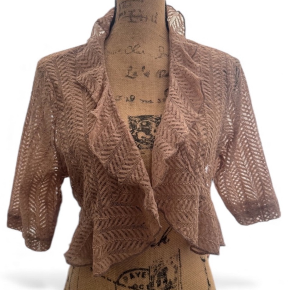 Connected Apparel Scalloped Lace 3/4 Sleeve Cropped Sweater Bolero Tan Size L